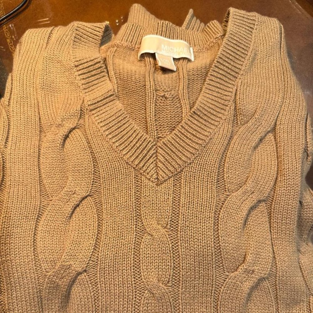 Women's V-Neck Cable Knit Michael Kors Sweater With Elbow Length Sleeves